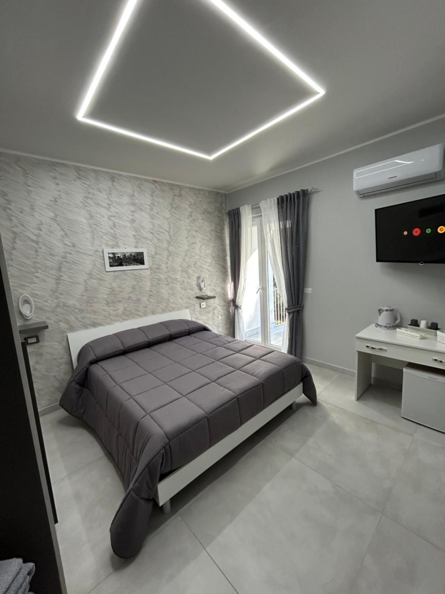 Skycity 2 B&B Νάπολη Εξωτερικό φωτογραφία